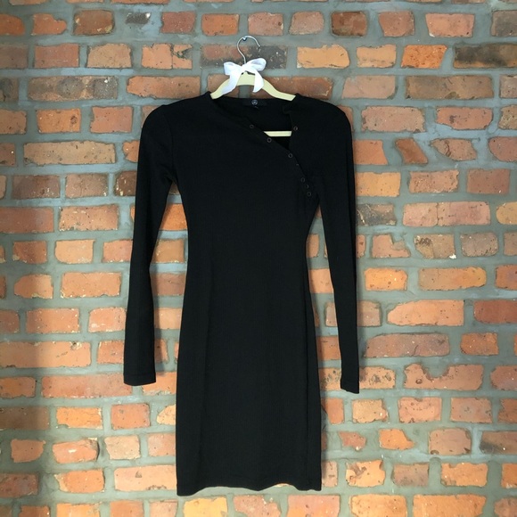Missguided Dresses & Skirts - Missguided black mini long sleeve dress